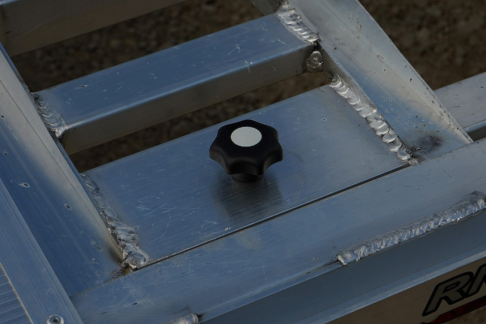 New 2026 R&R Trailers 718CHE Open Center Car Hauler 7K