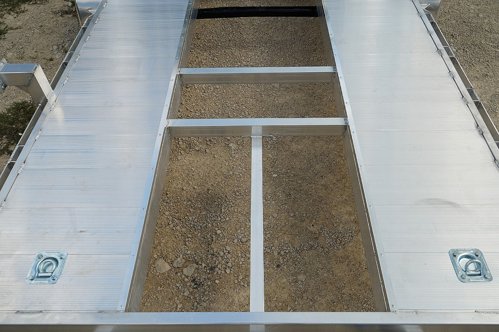 New 2026 R&R Trailers 718CHE Open Center Car Hauler 7K