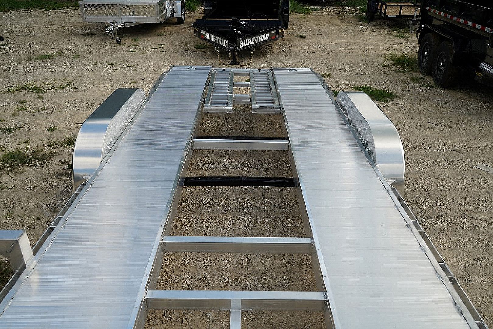 New 2026 R&R Trailers 718CHE Open Center Car Hauler 7K