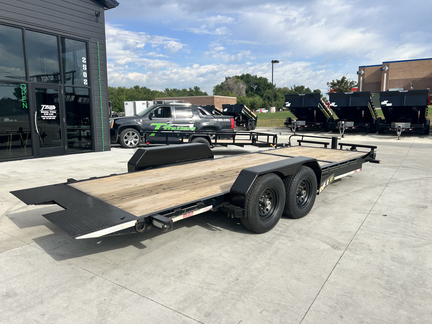 Used 2018 Doo Little 22 ft = 16 ft Tilt + 6 ft flat Gravity Tilt Heavy Duty 14K Trailer
