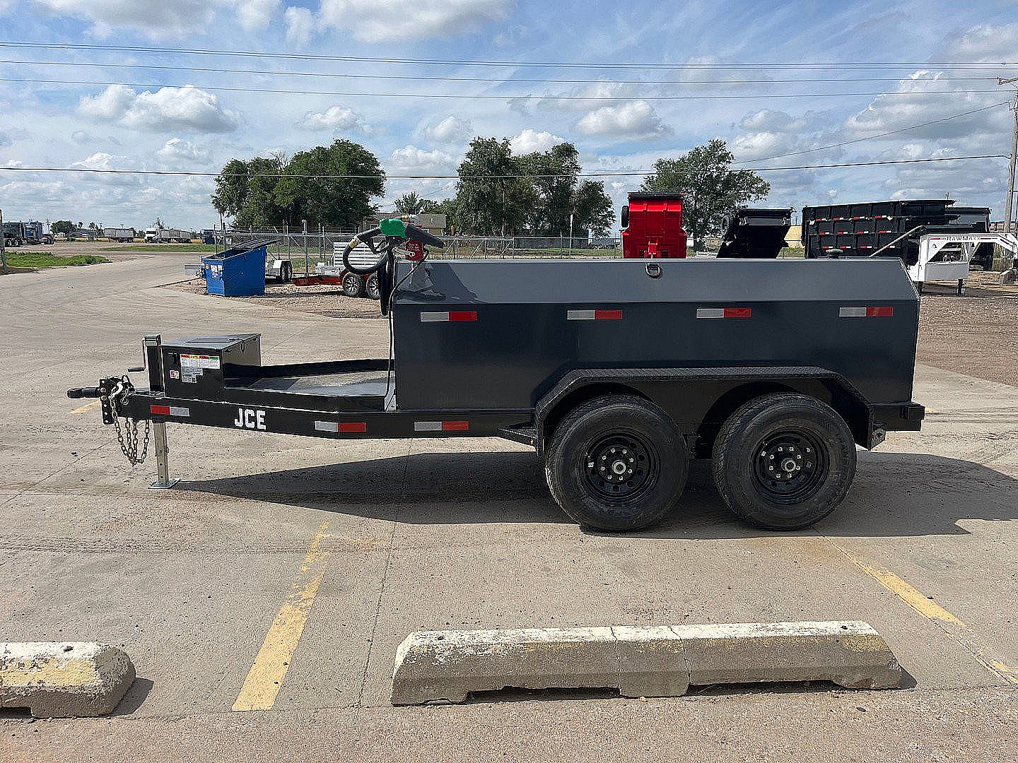 New 2025 JCE 990 Fuel Trailer