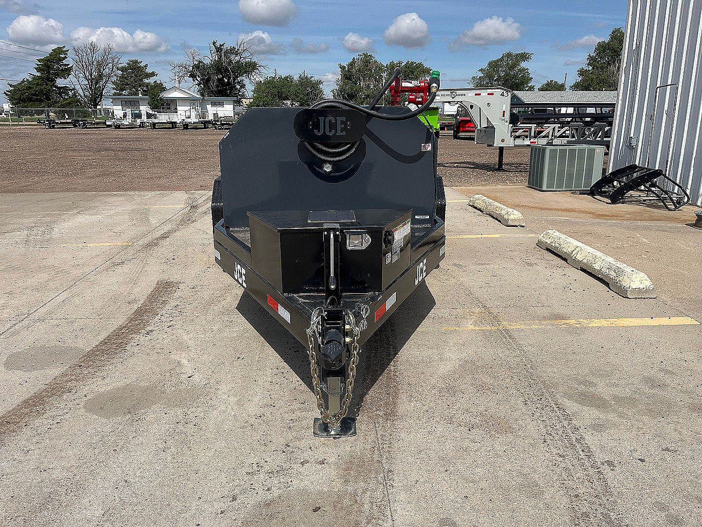New 2025 JCE 990 Fuel Trailer