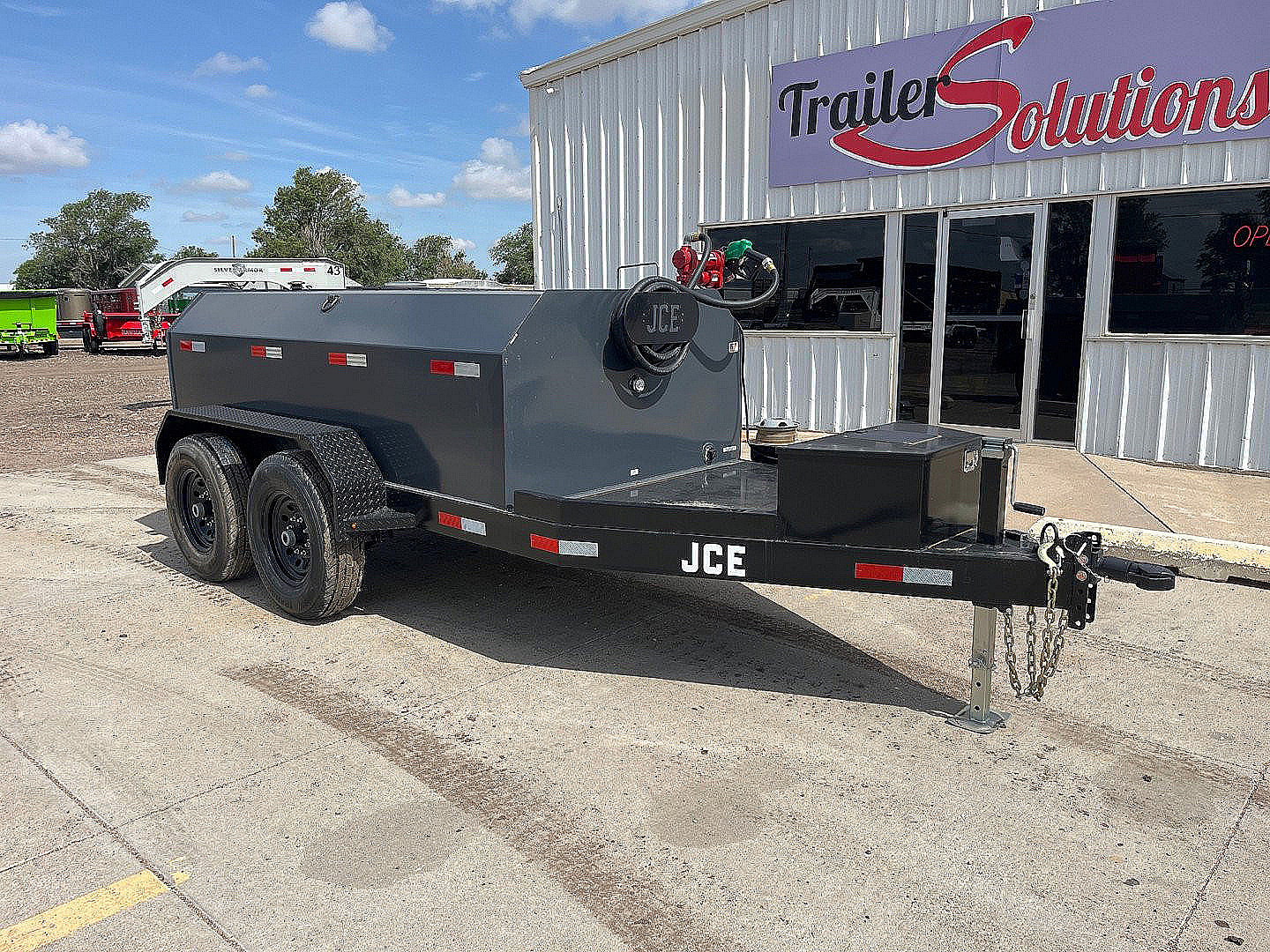 New 2025 JCE 990 Fuel Trailer