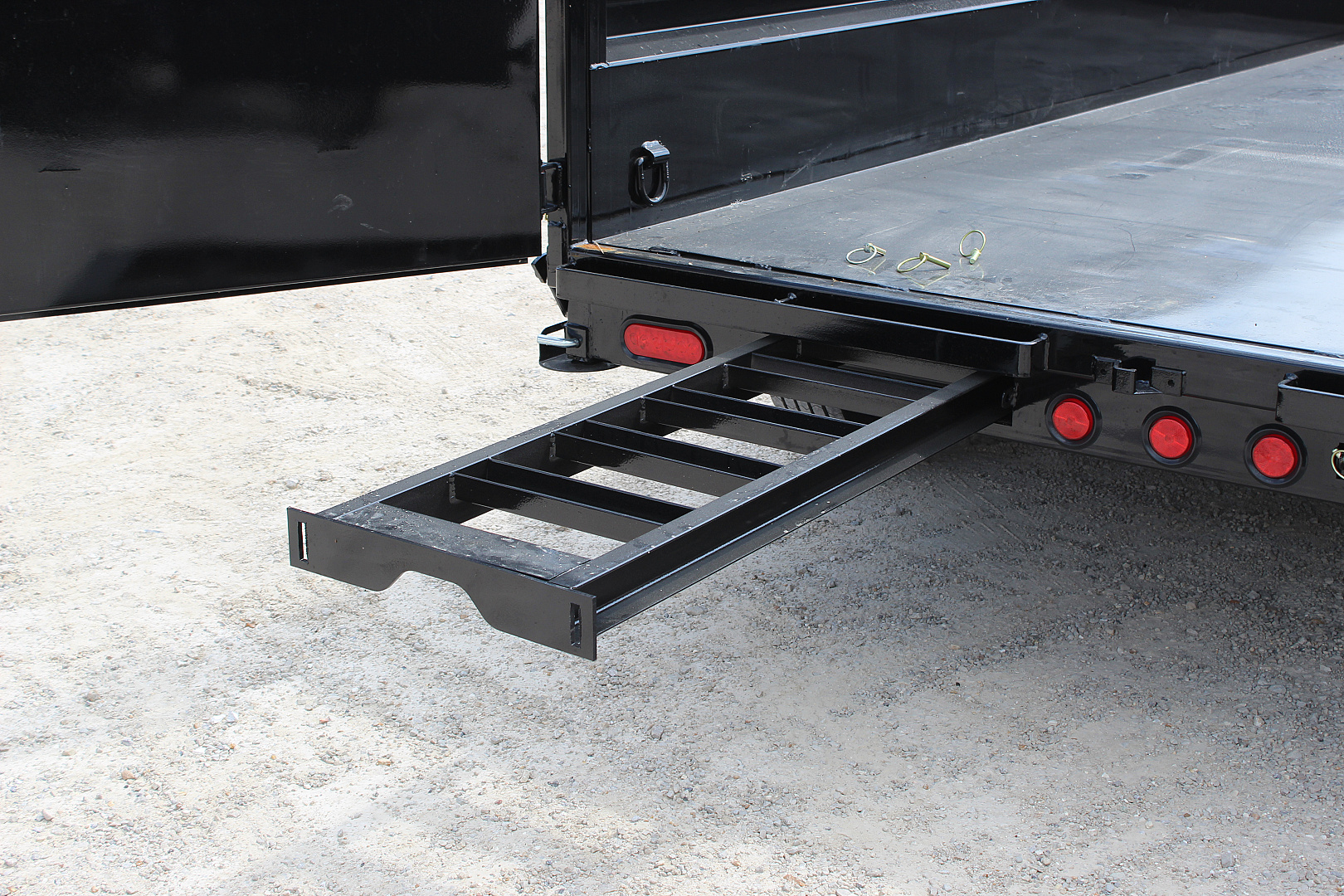 New 2026 PJ Trailers DV 14' BP Dump Trailer