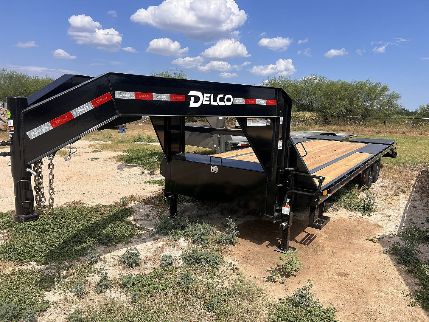 New 2026 Delco Trailers 102x25ft Gooseneck Flatbed Trailer