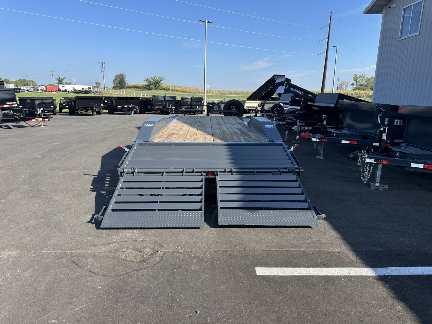 New ETB 102X22 (19+3) 14K WIDE BODY EQUIPMENT TRAILER-GRAY