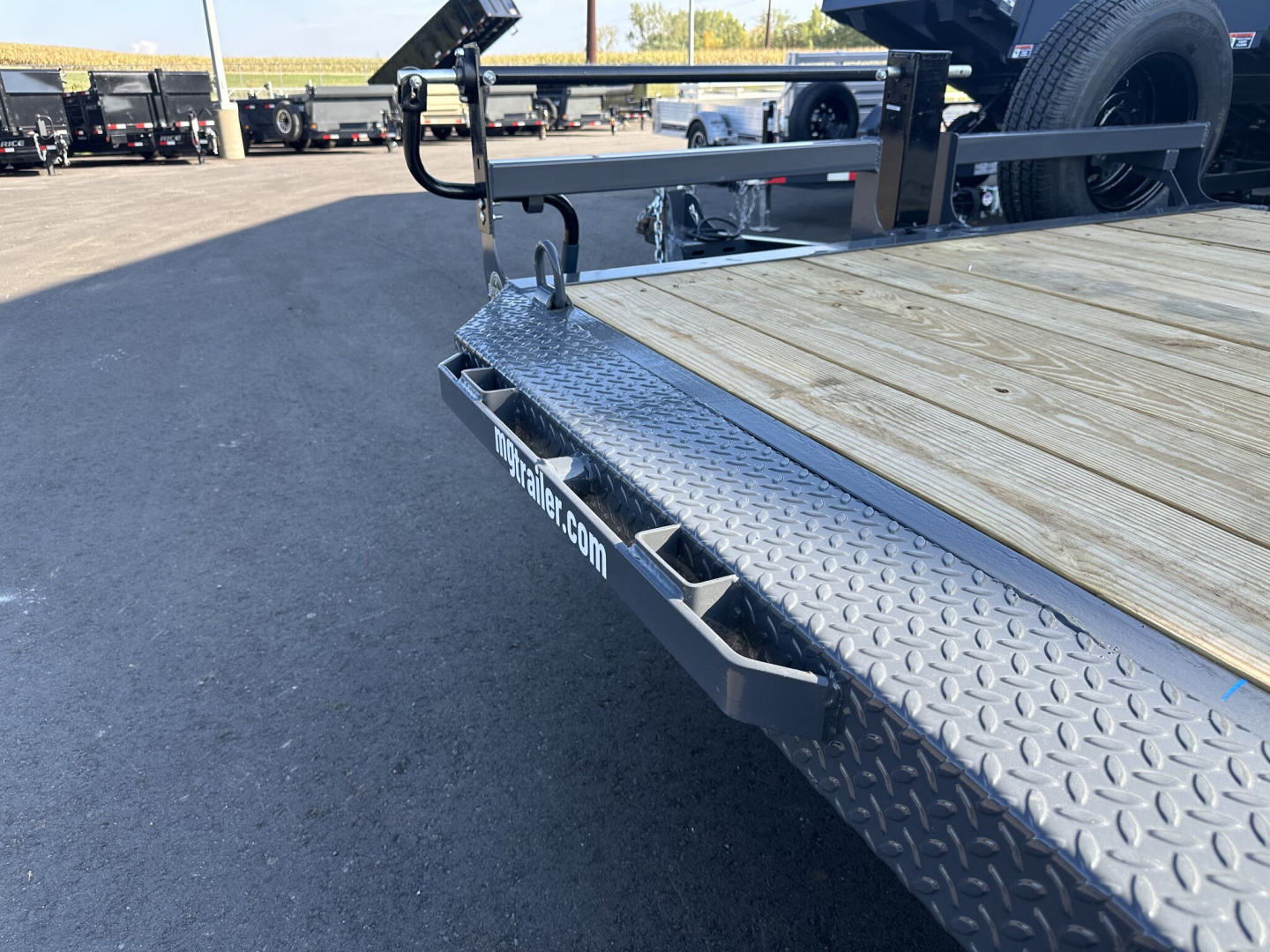 New ETB 102X22 (19+3) 14K WIDE BODY EQUIPMENT TRAILER-GRAY