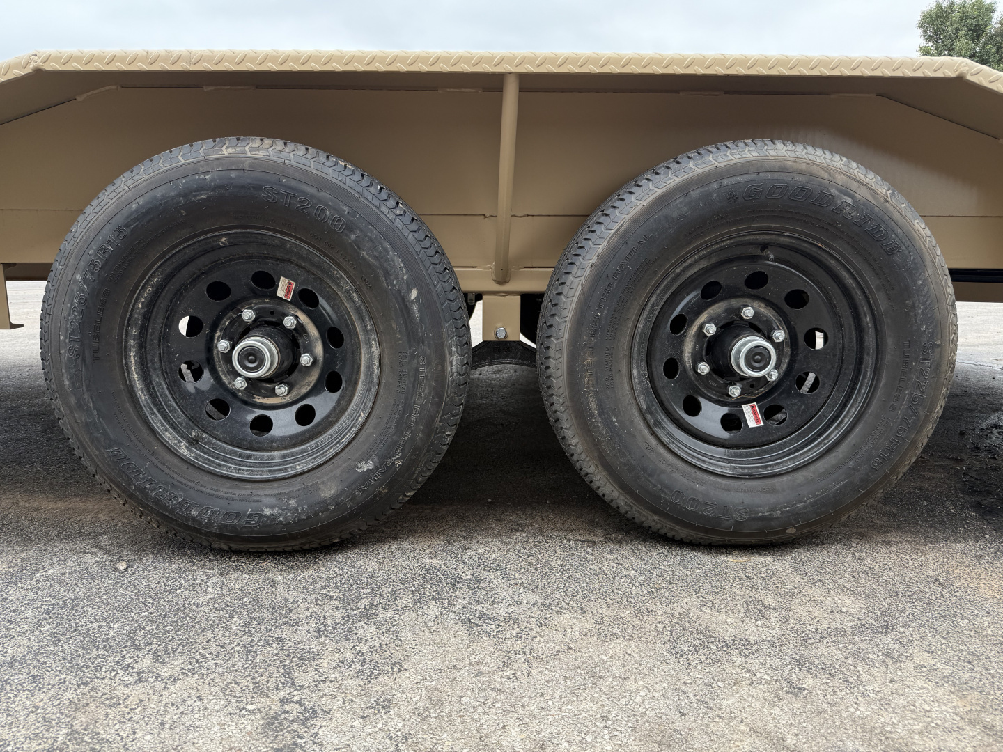 New 2026 PJ 102"x20' Superwide Buggy Hauler – B5