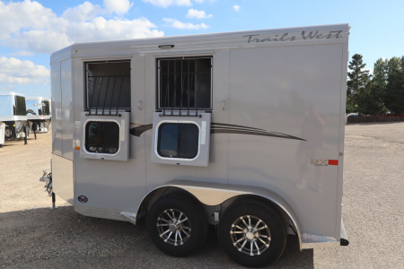 New 2026 Trails West Adventure MX 2 Horse BP Horse Trailer