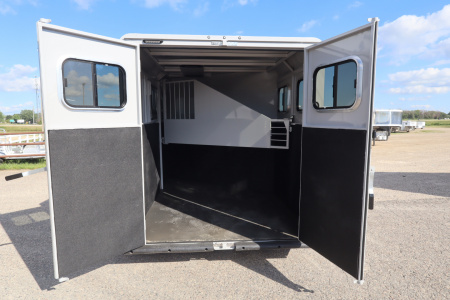 New 2026 Trails West Adventure MX 2 Horse BP Horse Trailer