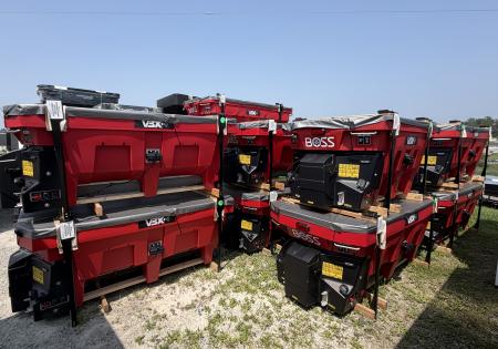 New 2026 BOSS 3 cu yd Poly (VBX9000+) Hopper Salt Spreader
