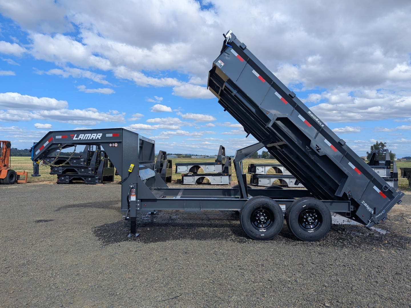 New 2026 LAMAR TRAILERS 83" x 14' - 14K Dump Trailer 24" SIDES
