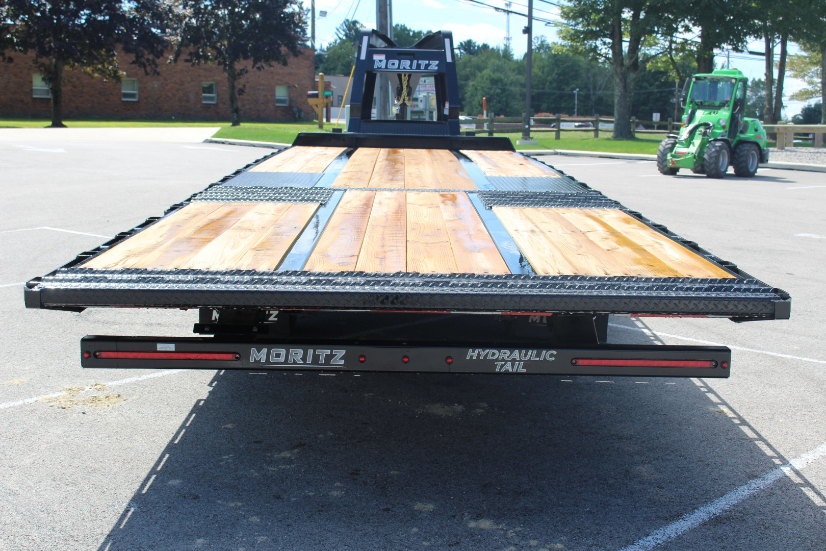 New 2025 Moritz FDGH Hydraulic Tail 30' GOOSENECK Deckover Flatbed Trailer- 22900# GVW