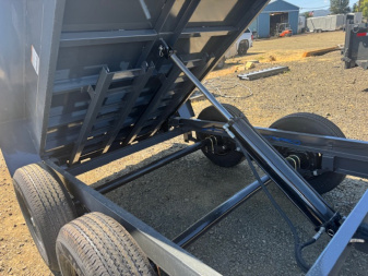 New 2026 Lamar Trailers 60" x 10' - 10K Dump Trailer