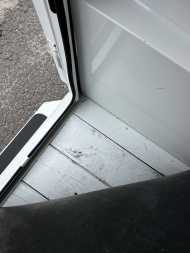 Used 1995 Sundowner 2H Charter Horse Trailer