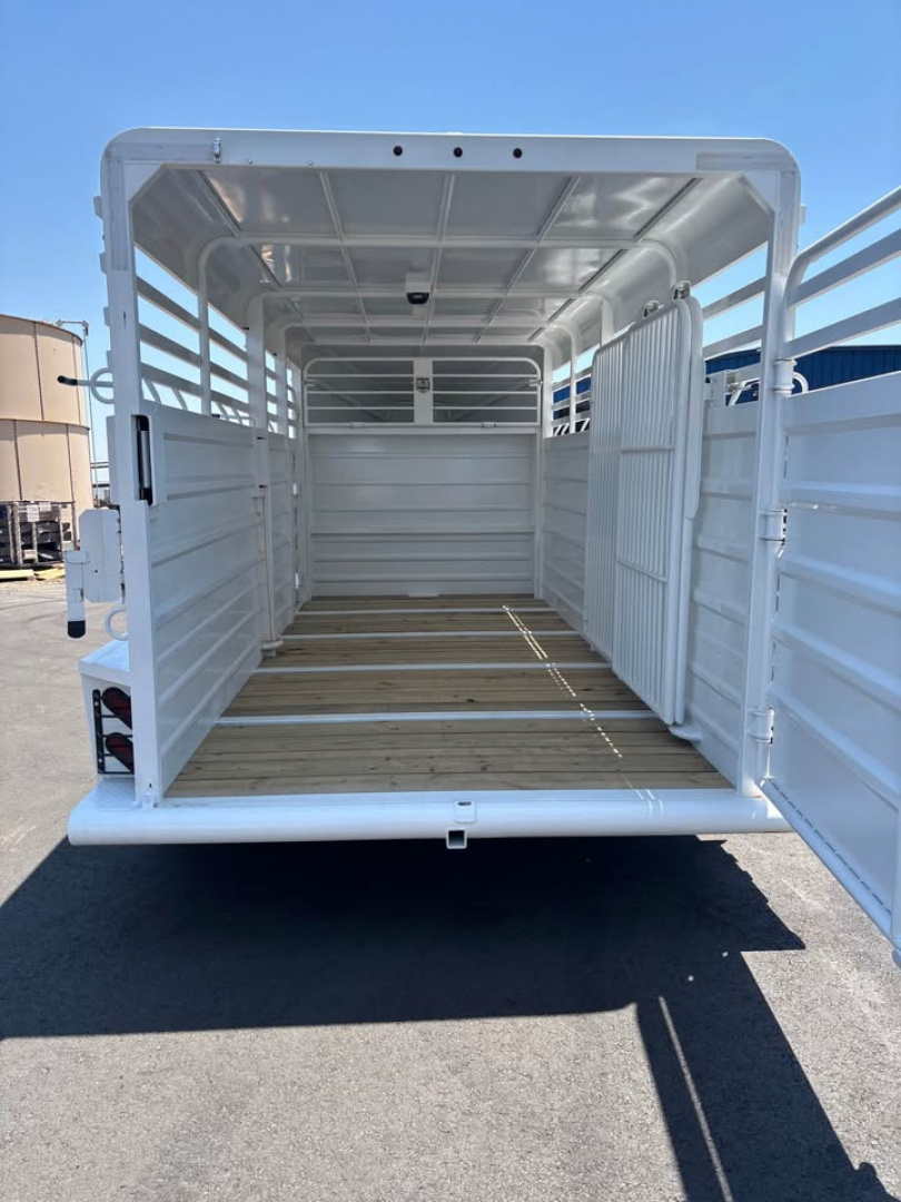 New 2025 GR Trailers Gooseneck Stock Trailer 16'