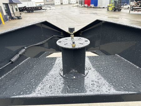 New 2026 Hillcrest 82"x20'+5' 15.9k Gooseneck Deckover Trailer