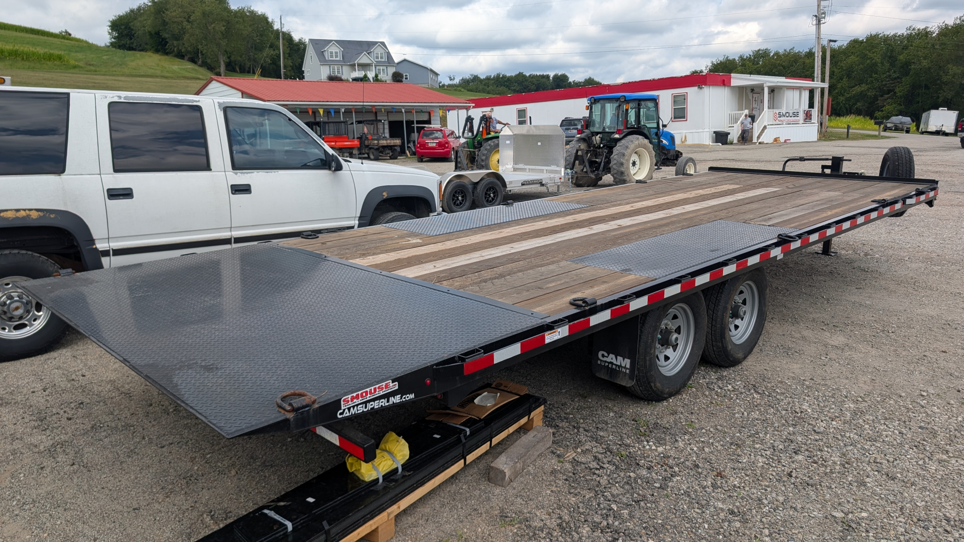Used 2021 CAM Superline 24' (4 + 20) HD Deckover Split Tilt Trailer