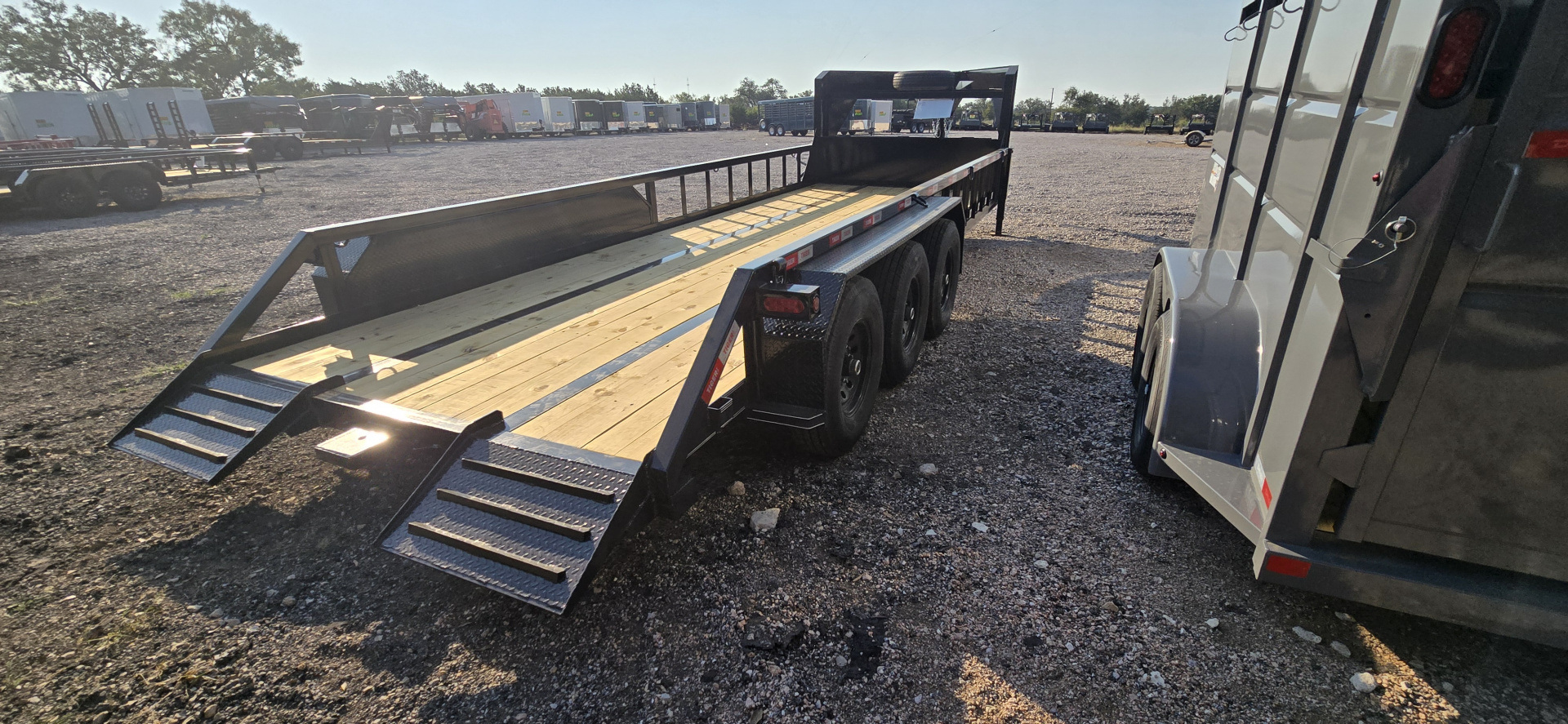 New 2025 Tiger - Tractor Hauler- 96" X 24' - Equipment Trailer