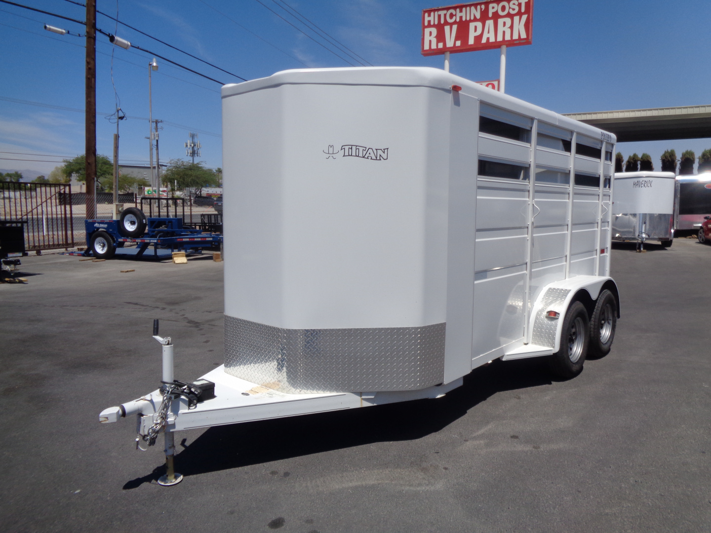 Used 2017 Titan Trailers *Primo 2H SL * 2-Horse Slant Load Horse Trailer