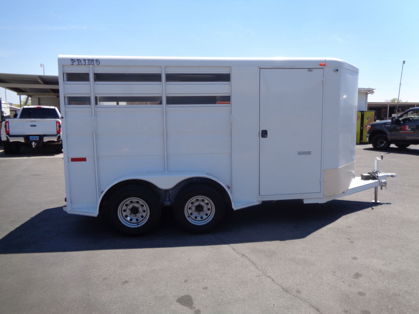 Used 2017 Titan Trailers *Primo 2H SL * 2-Horse Slant Load Horse Trailer