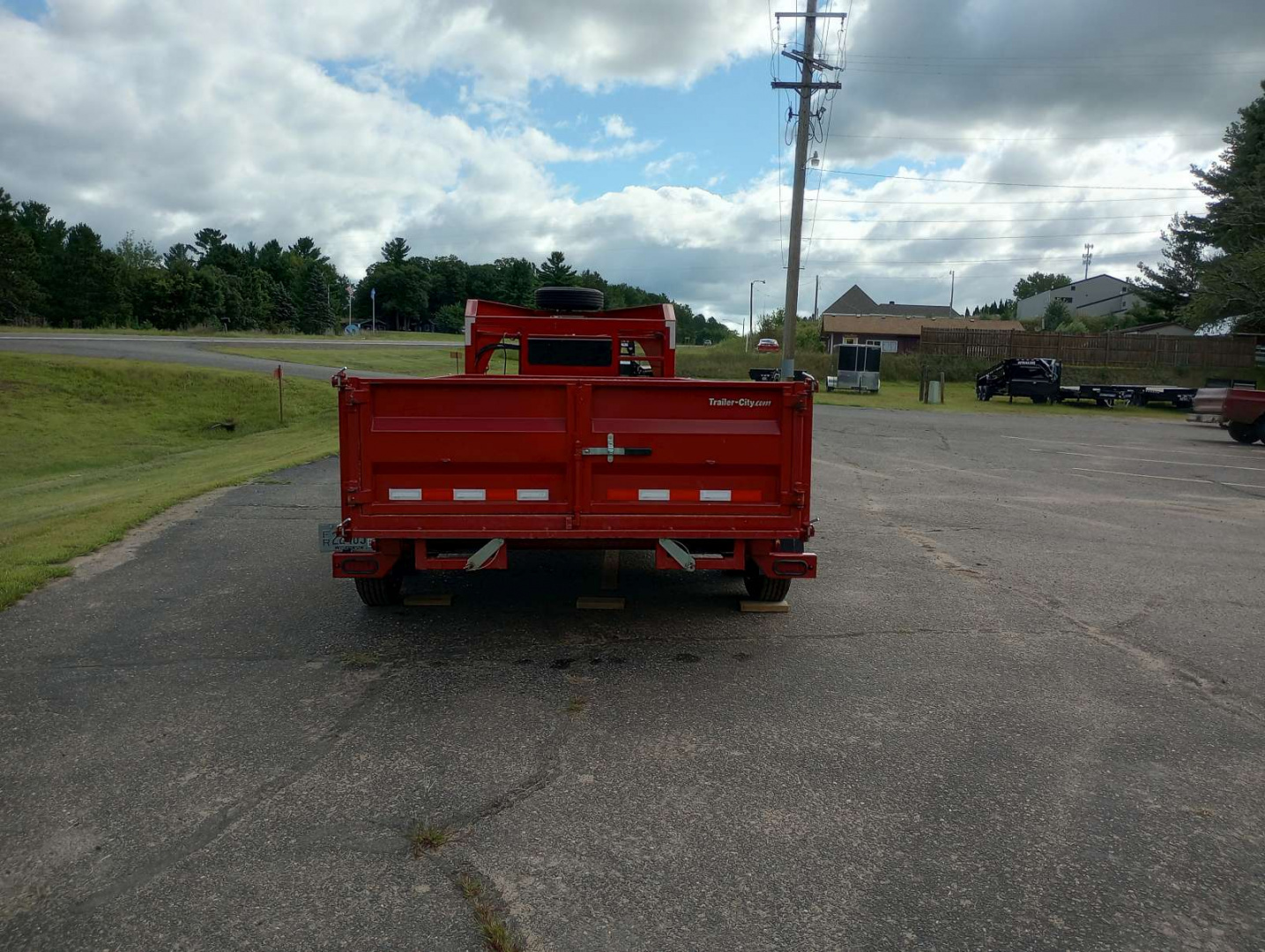 New 2024 Midsota HV 16'x82" Gooseneck Dump Trailer