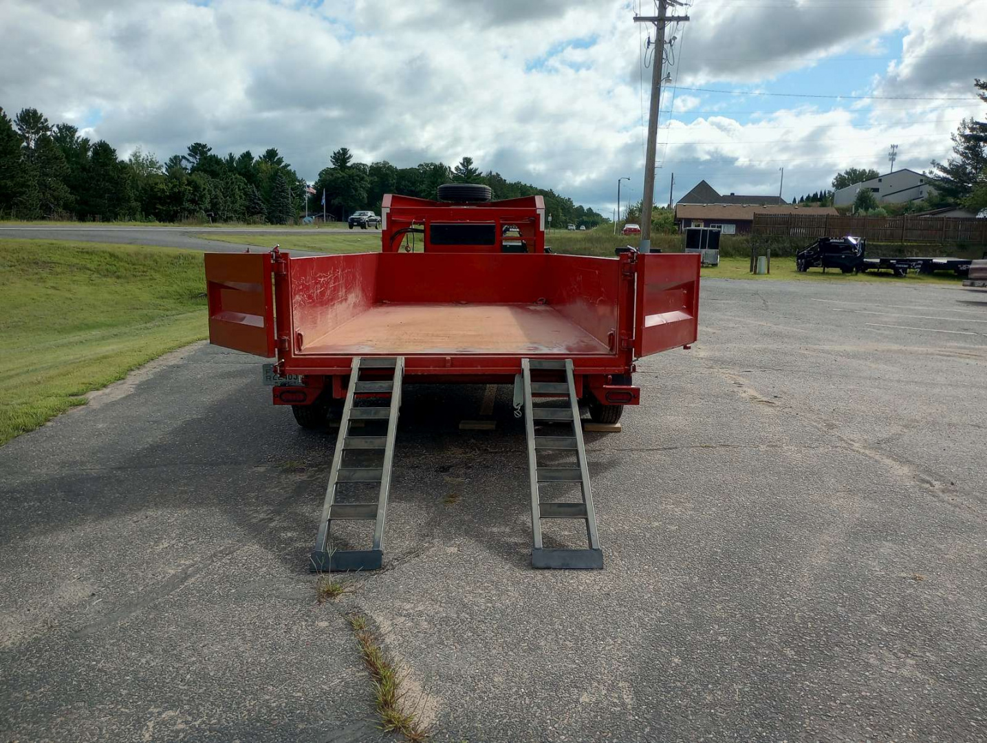 New 2024 Midsota HV 16'x82" Gooseneck Dump Trailer