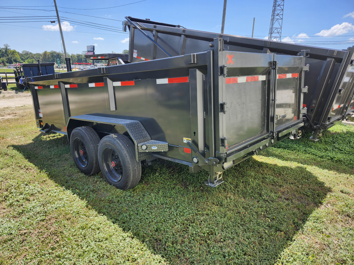 New 2026 MAXX-D DTX8316 7X16 16K Dump Trailer