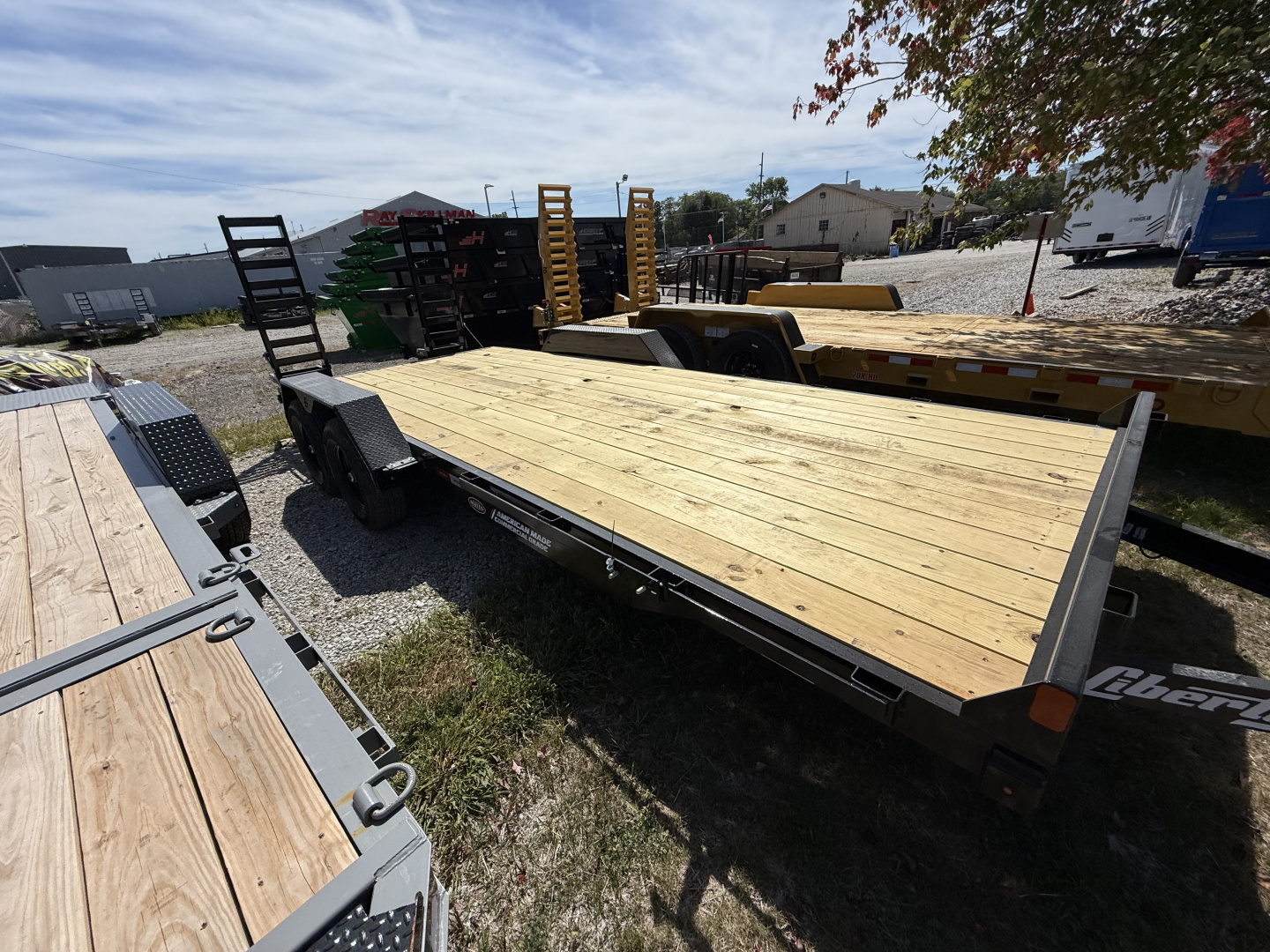 New 2026 LIBERTY EQUIPMENT LE10K83X20C5DT 83X20 TA (GVW:9990) MIDNIGHT BLACK