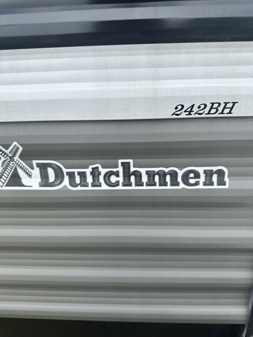 Used 2023 Dutchmen Mfg Coleman 242BH Travel Trailer