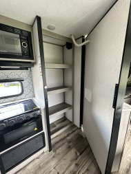 Used 2023 Dutchmen Mfg Coleman 242BH Travel Trailer