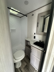 Used 2023 Dutchmen Mfg Coleman 242BH Travel Trailer