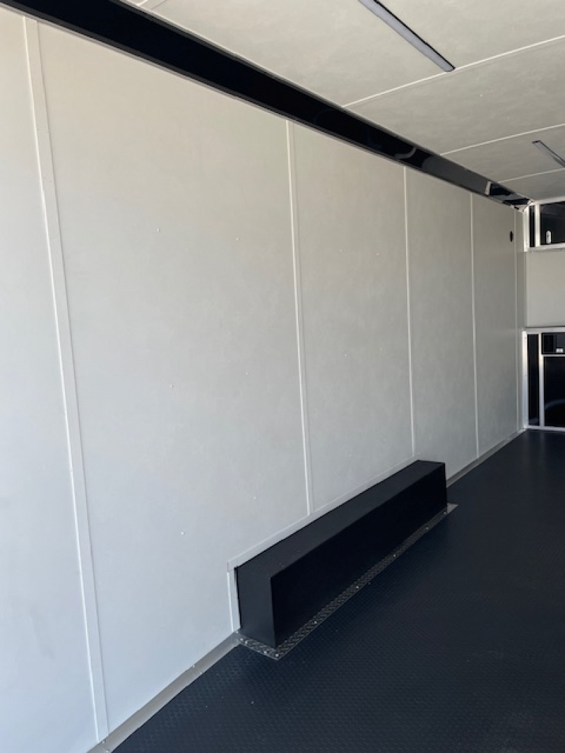 New 2026 HAULMARK HEAT 8'6" X 20' HEAT TANDEM (2) 5200lb AXLE ENCLOSED RACE CAR HAULER