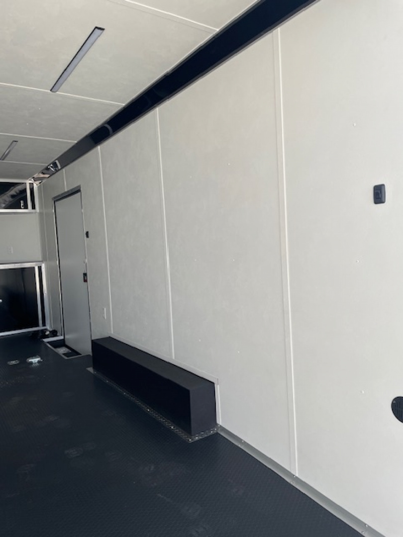 New 2026 HAULMARK HEAT 8'6" X 20' HEAT TANDEM (2) 5200lb AXLE ENCLOSED RACE CAR HAULER