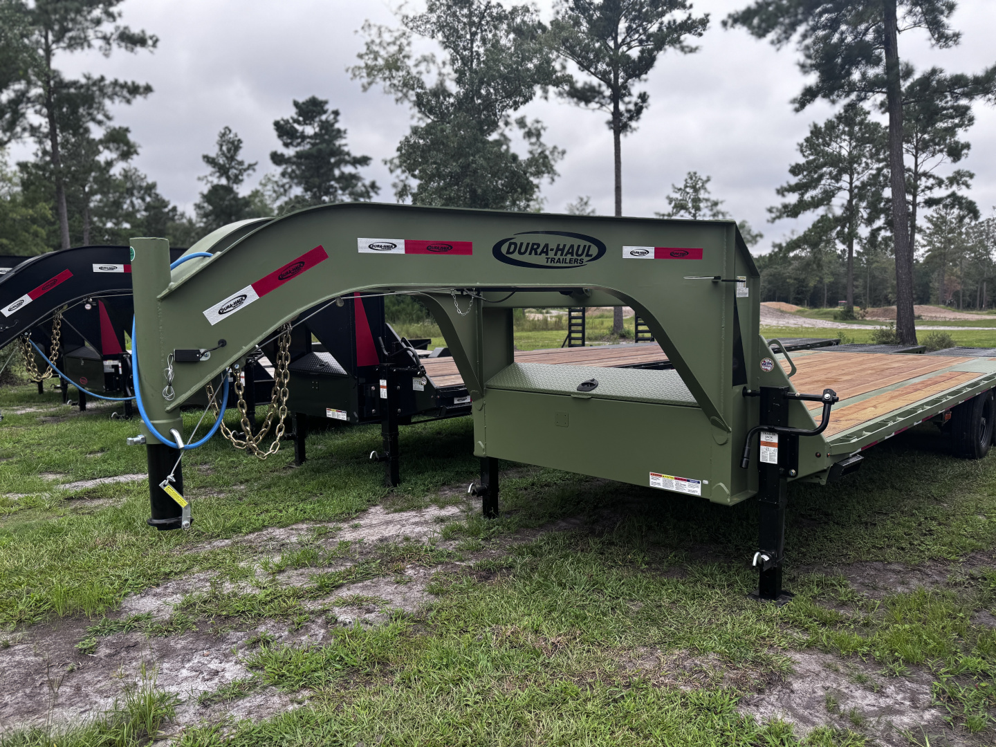 New Dura - Haul 102x20+5 16K Gooseneck Equipment Trailer