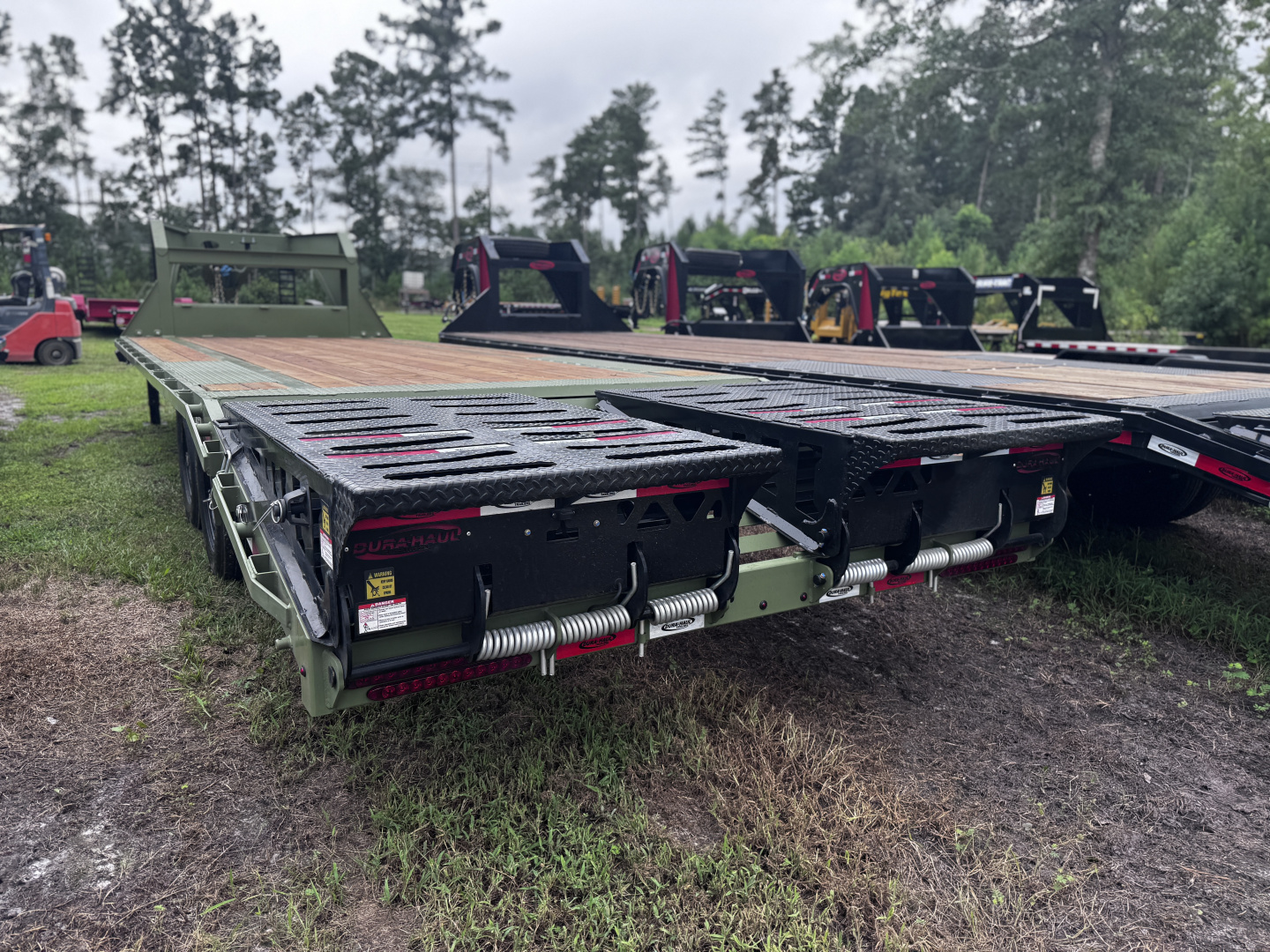 New Dura - Haul 102x20+5 16K Gooseneck Equipment Trailer
