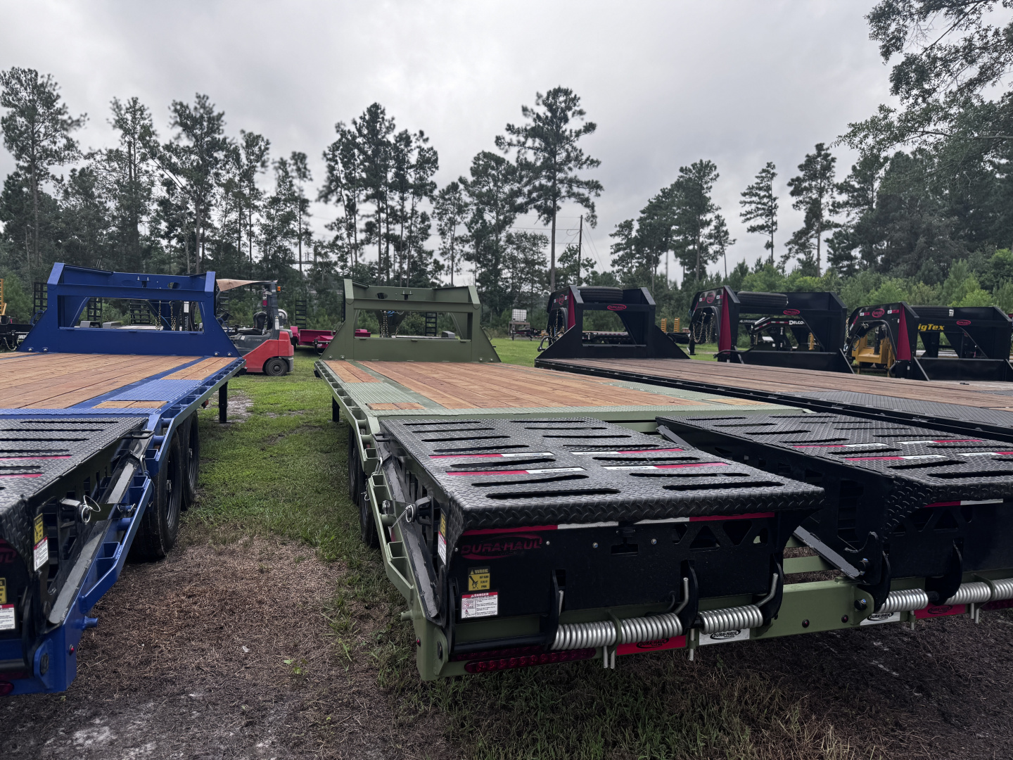 New Dura - Haul 102x20+5 16K Gooseneck Equipment Trailer