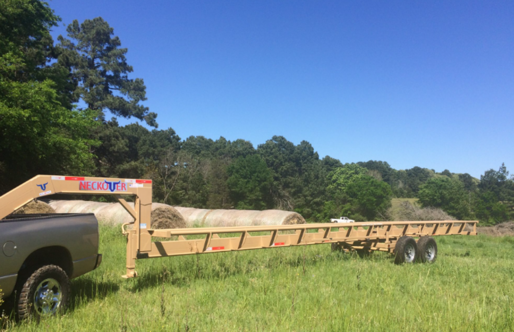New 2026 Neckover 36' Hay Trailer