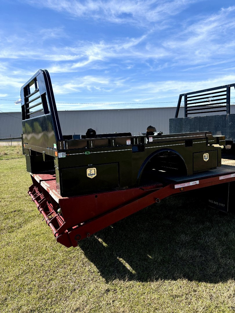 New 2025 Butler Hay Beds SKIRTED ARM BED 60" C/A {FORD ONLY}
