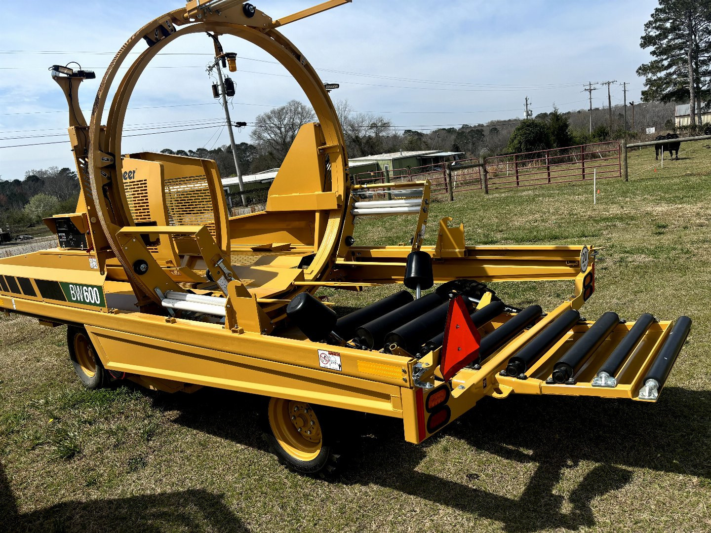 New 2025 Vermeer BW600 Inline Bale Wrapper
