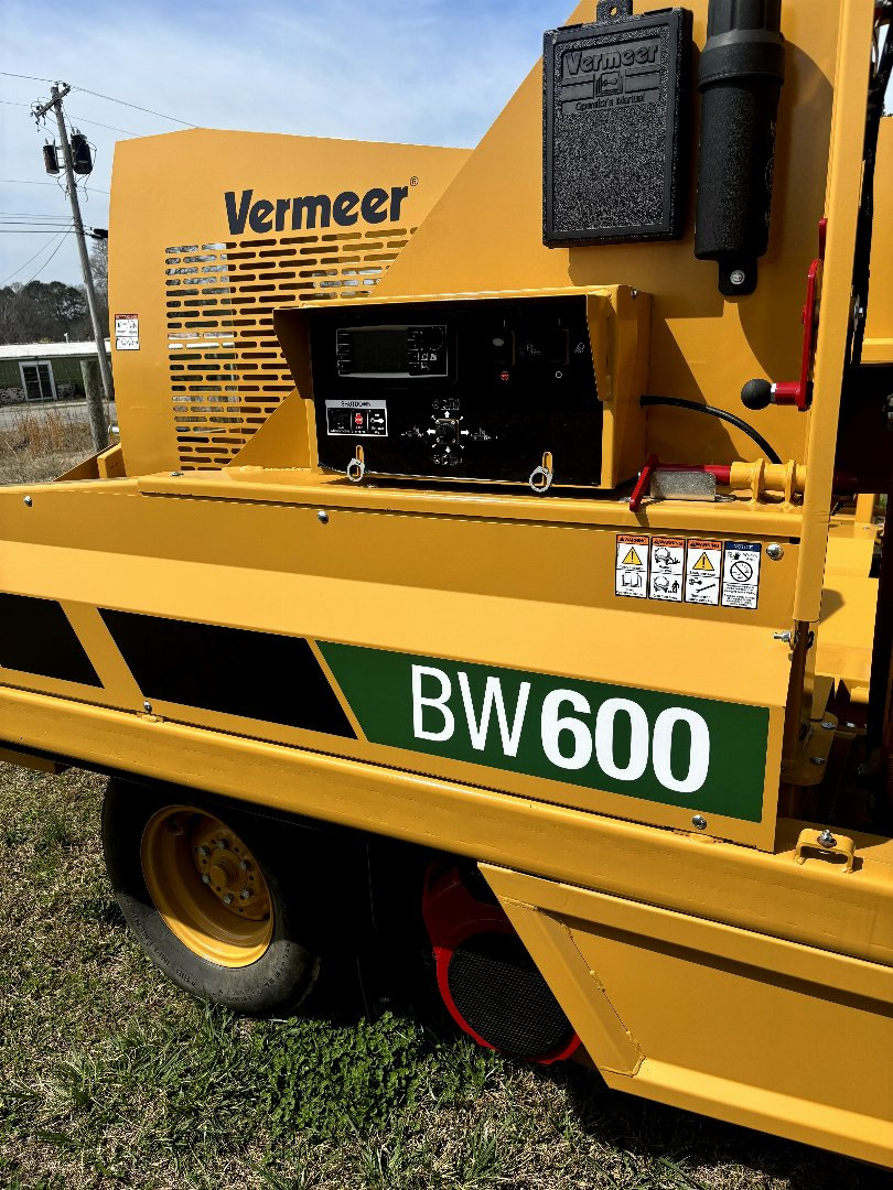 New 2025 Vermeer BW600 Inline Bale Wrapper