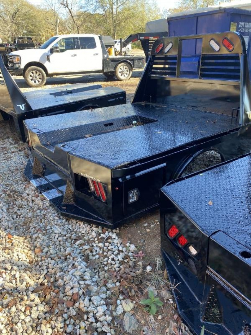 New 2024 Neckover Trailers SKIRTED SPIKE Truck Bed