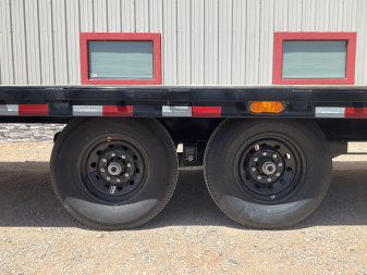 New 2026 PJ 102"x28' Gooseneck Deckover Hydraulic Tilt Trailer – T8