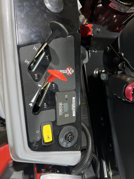 New 2025 Exmark LRE801GKA604A3 Lawn Mowers