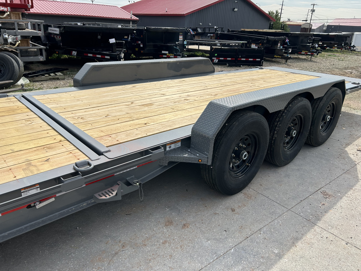 New 2026 Diamond C Trailers HDT307 26X82 Tilt Trailer