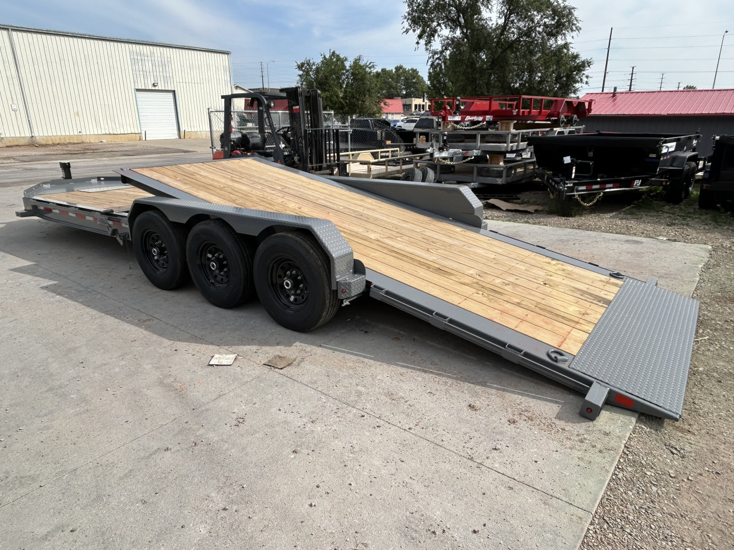 New 2026 Diamond C Trailers HDT307 26X82 Tilt Trailer