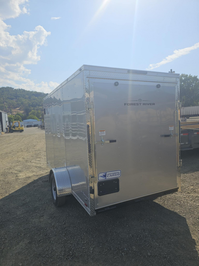 New ENCLOSED CARGO BOX 2026 CONTINENTAL VHW610SA 6X10 TRAILER DIAMOND ICE RAMP