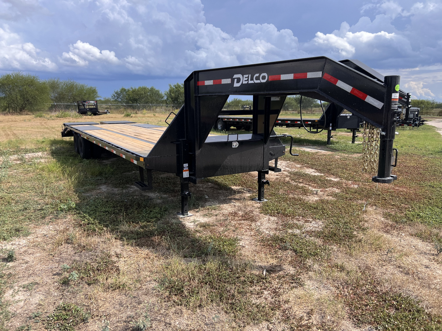 New 2026 Delco Trailers 102x32ft Gooseneck Flatbed Trailer