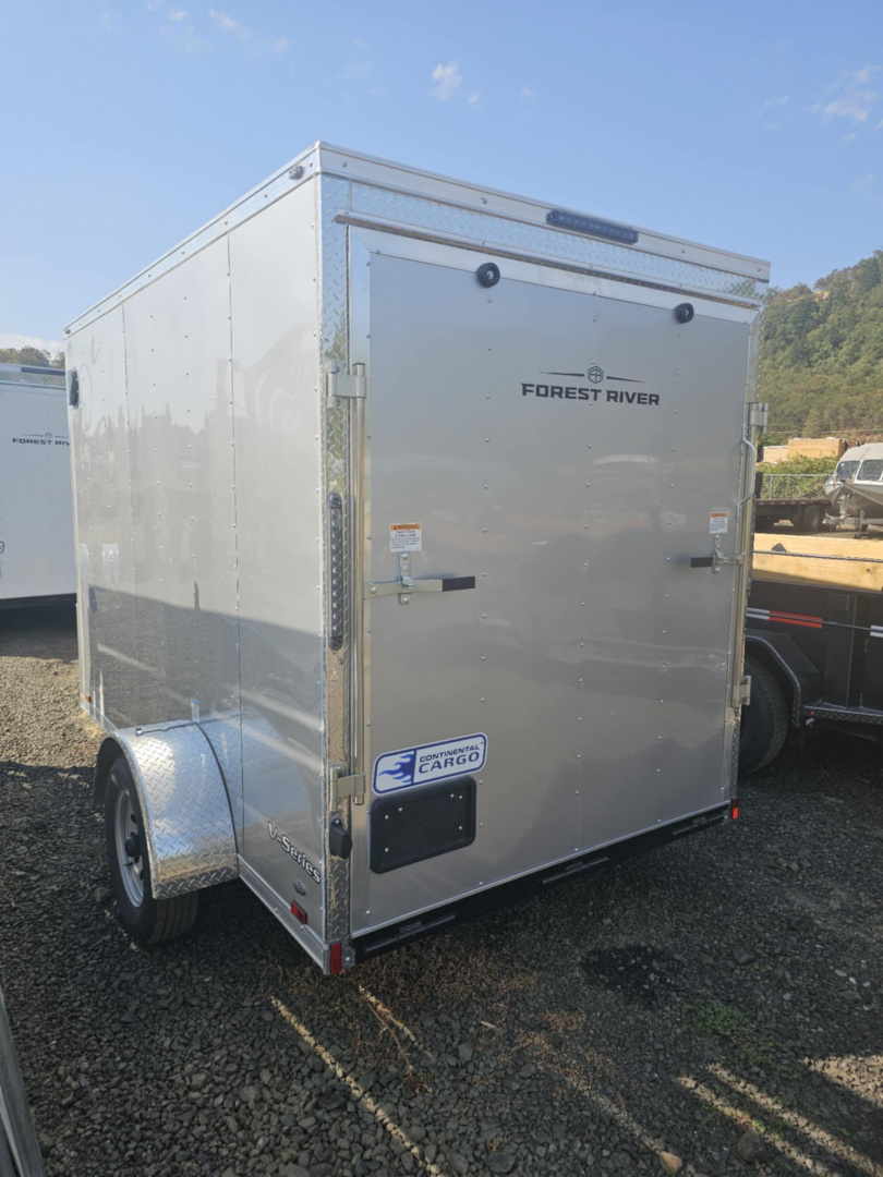 New ENCLOSED CARGO BOX 2026 CONTINENTAL VHW612SA TRAILER 6X12 DIAMOND ICE