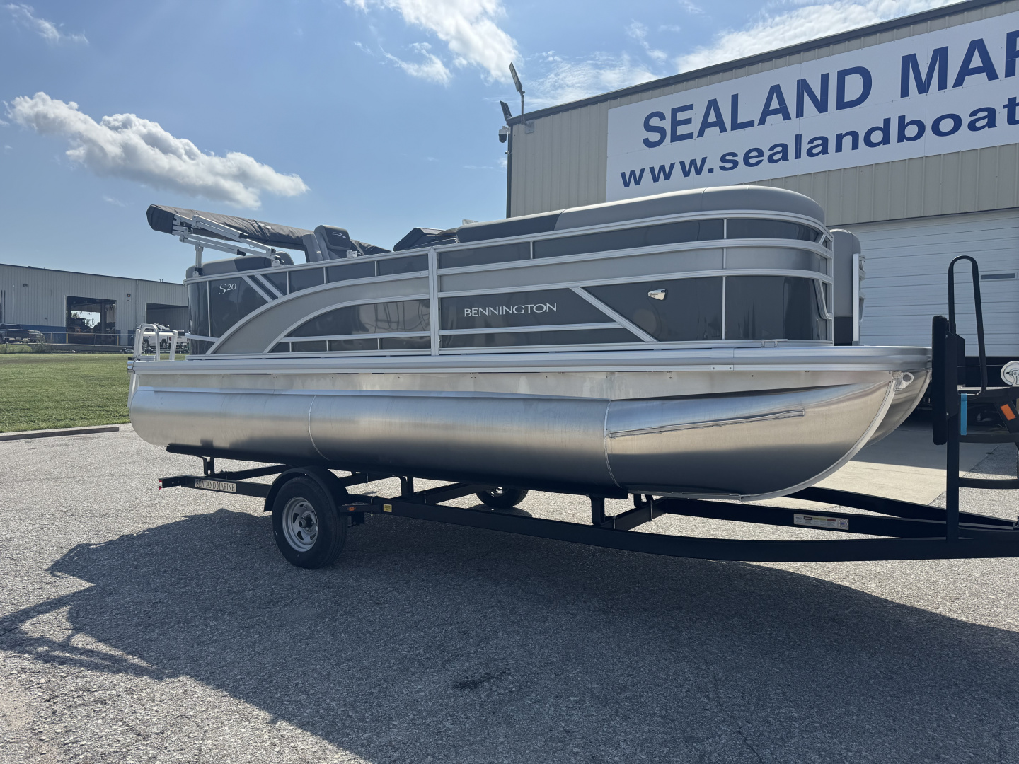 New 2026 Bennington 20 SSR Pontoon Boat